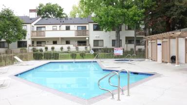 Main picture of 1323 Pebble Ct