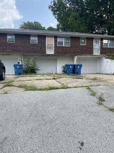 Main picture of 109 N Claremont St