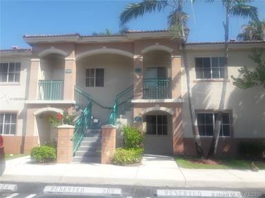 Main picture of Venetia Gardens South Condo