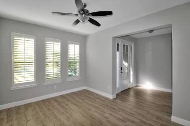 Main picture of 11571 Renaissance Blvd
