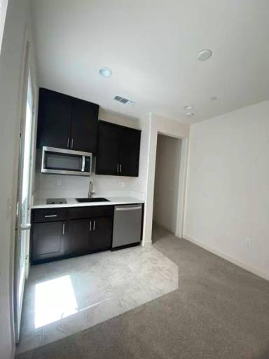 Main picture of 3130 Paxton St
