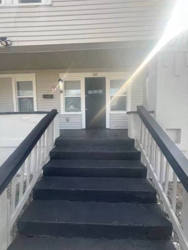 Main picture of 825 S 36th St