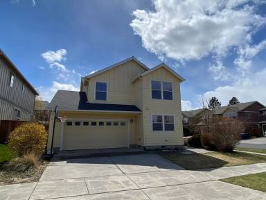 Main picture of 21140 Clairaway Ave