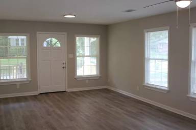 Main picture of 1834 Lyle Ave