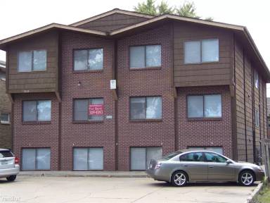 Main picture of 1315 D St