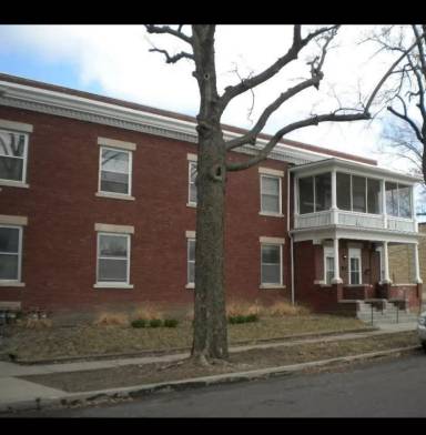 Main picture of 302 W 6th St