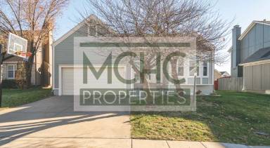 Main picture of 15239 Goodman St