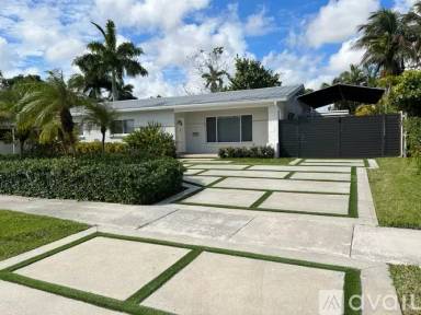 Main picture of 8240 SW 63rd Pl