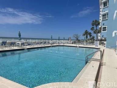 Main picture of 17400 Gulf Blvd