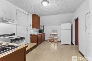 Main picture of 922 Dakin St