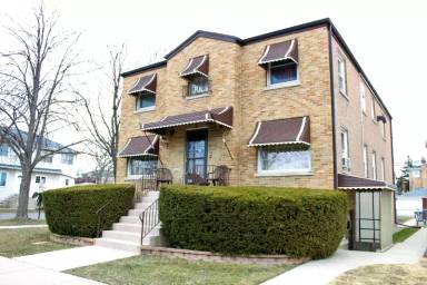 Main picture of 2047 N 73rd Ave