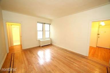 Main picture of 8301 Bay Pkwy