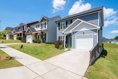 Main picture of 87 Crawford Pkwy