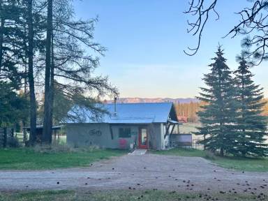 Main picture of 133 Lidstrom Rd