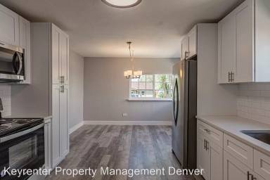 Main picture of 3570 W Custer Pl