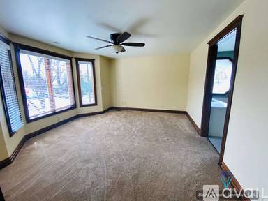Main picture of 1130 E State St