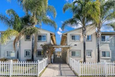 Main picture of 4353 51st St