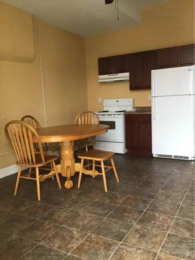 Main picture of 709 Broadway St