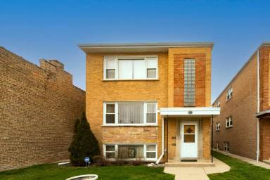 Main picture of 5891 N Elston Ave