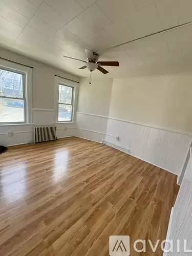 Main picture of 1 Pleasant Ave