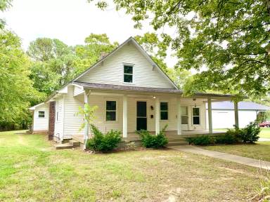 Main picture of 2173 Old Russellville Pike