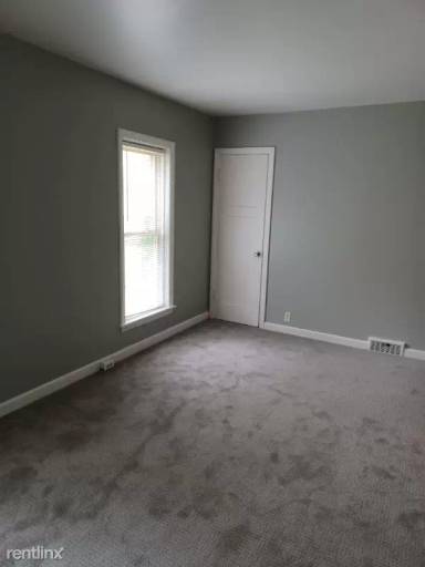 Main picture of 3430 N 39th St