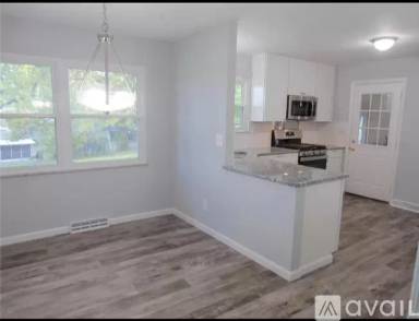 Main picture of 640 S Pam Ave