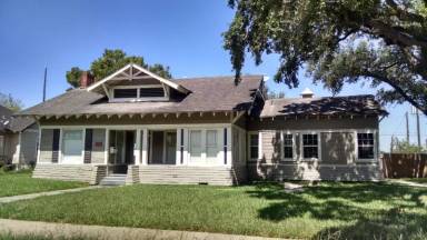 Main picture of 414 E Kenedy Ave
