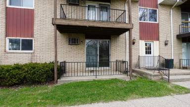 Main picture of 211 E Main St