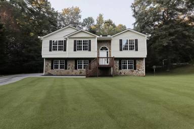 Main picture of 7044 Stonecreek Dr