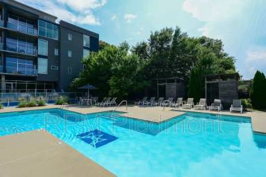 Main picture of 130 Arizona Ave NE