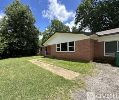 Main picture of 516 W Point Tap Rd