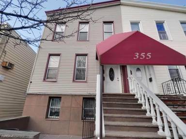 Main picture of 355 Liberty Ave
