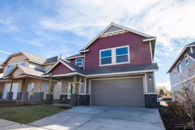 Main picture of 3125 NE Flagstone Ave