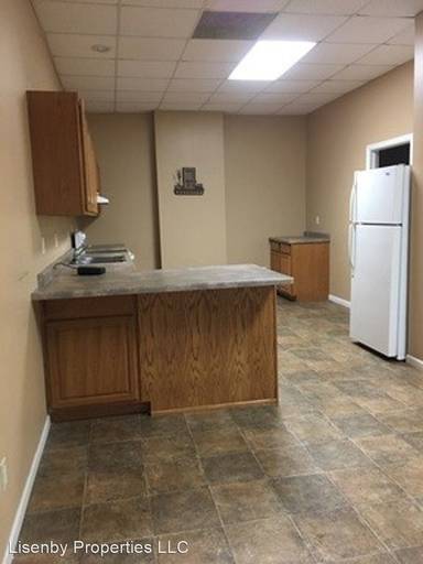 Main picture of 125 E 9th St