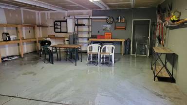 Main picture of 16288 Nicolai Ave