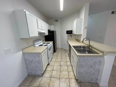 Main picture of 7915 Preserve Cir