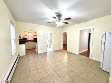 Main picture of 36 Ferncliff Ave