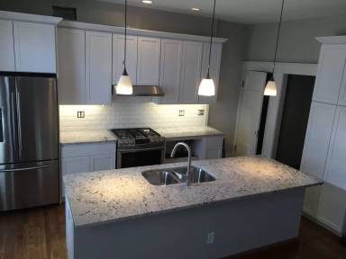 Main picture of 203 W 6th Ave