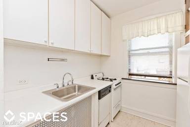 Main picture of 3321 N Wolcott Ave