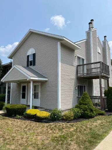Main picture of 207 Greenwich Dr
