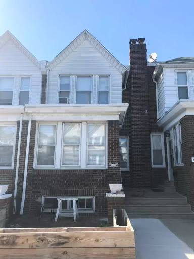 Main picture of 618 Gerhard St
