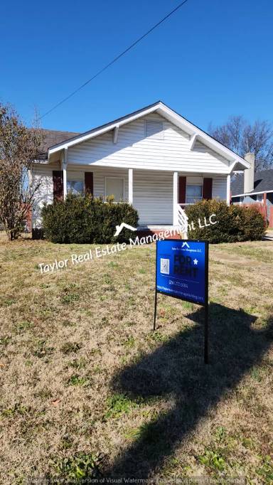 Main picture of 419 E Lelia St
