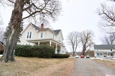 Main picture of 216 Main St
