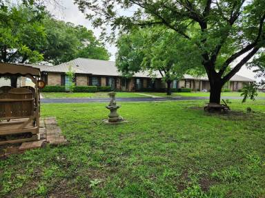 Main picture of 15796 Chapel Rd