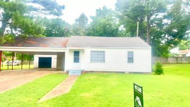 Main picture of 406 Parkview St