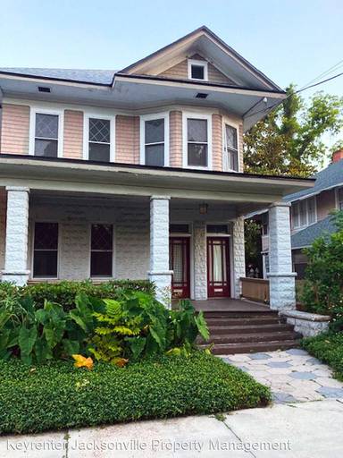 Main picture of 2126 Herschel St