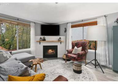 Main picture of 4807 NE 40th Cir