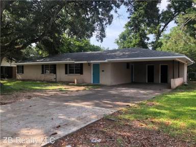 Main picture of 1940 Plantation Dr