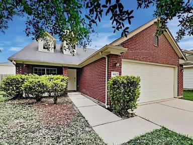 Main picture of 911 Red Alder Cir